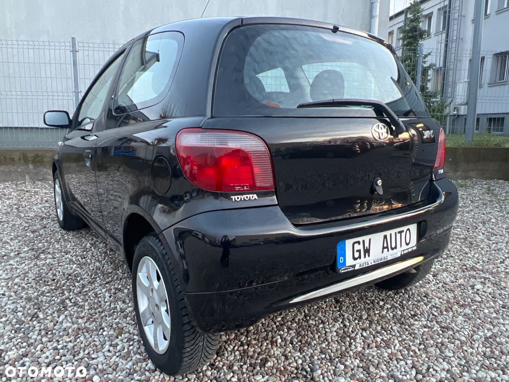 Toyota Yaris - 12