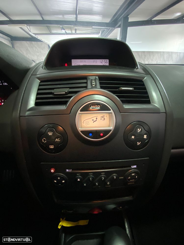 Renault Mégane Break 1.5 dCi Dynamique Luxe - 12