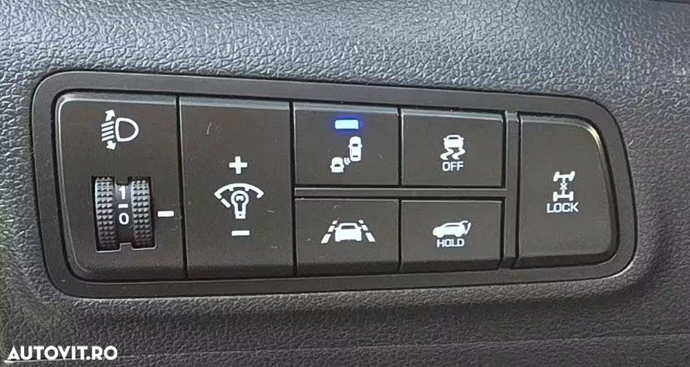 Hyundai Tucson 2.0 CRDI 4WD 6AT Luxury Pack+ - 27