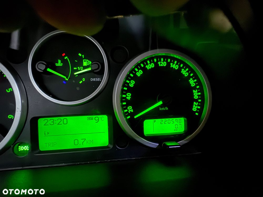 Land Rover Range Rover ver-3-6td-v8-hse - 9