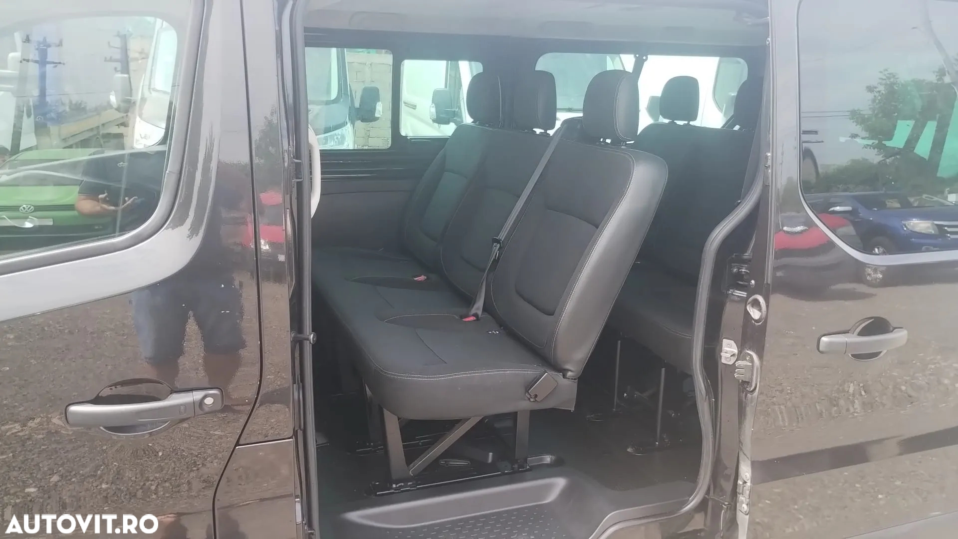 Renault Trafic 2.0 Blue dCi 120 Combi L2H1 8+1 locuri Authentique - 9