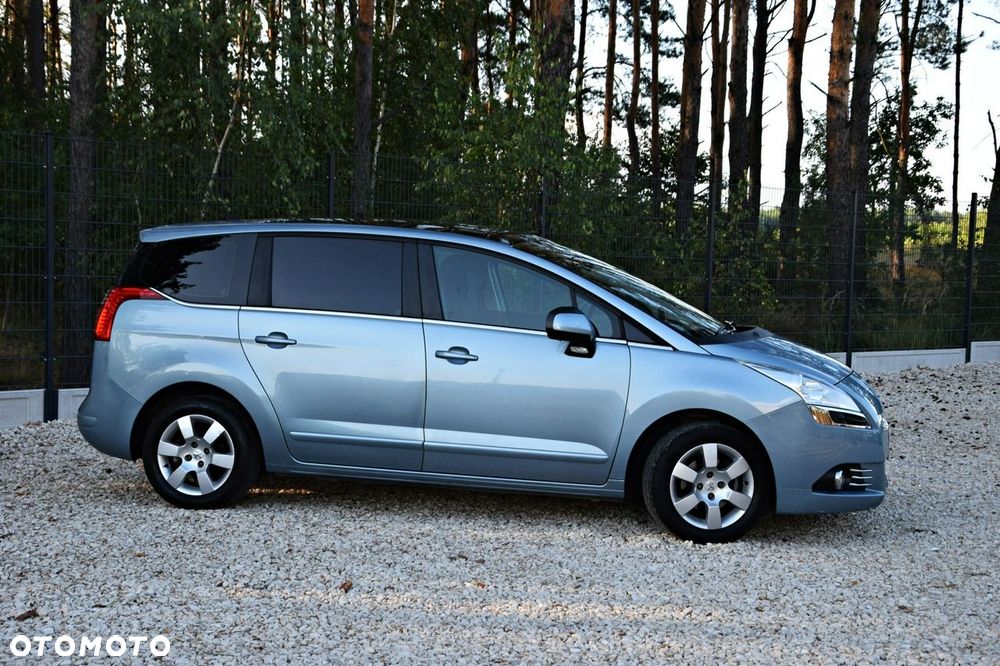 Peugeot 5008 - 18
