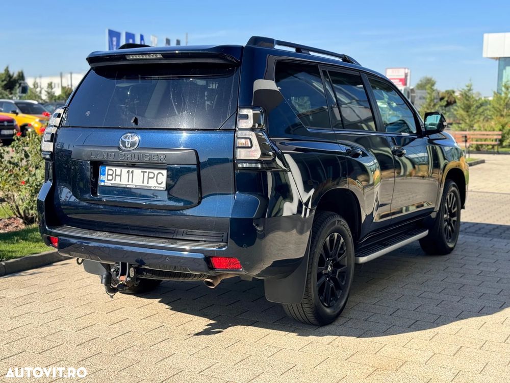 Toyota Land Cruiser 2.8l D-4D 204 CP A/T Luxury Black Matte Edition - 10