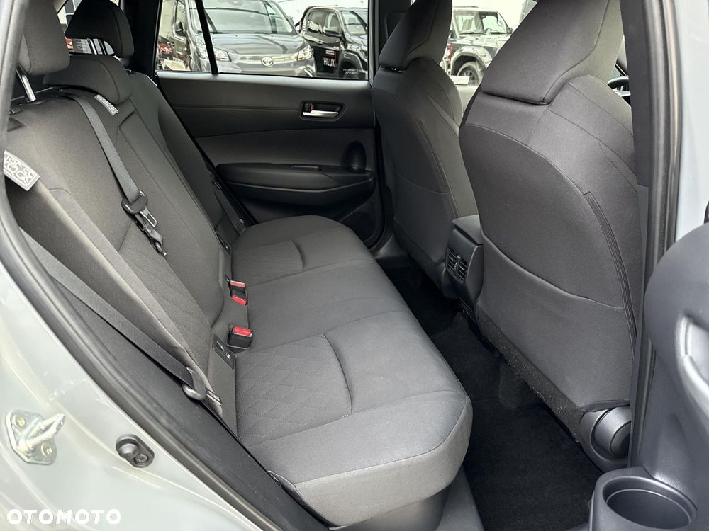 Toyota Corolla Cross - 10