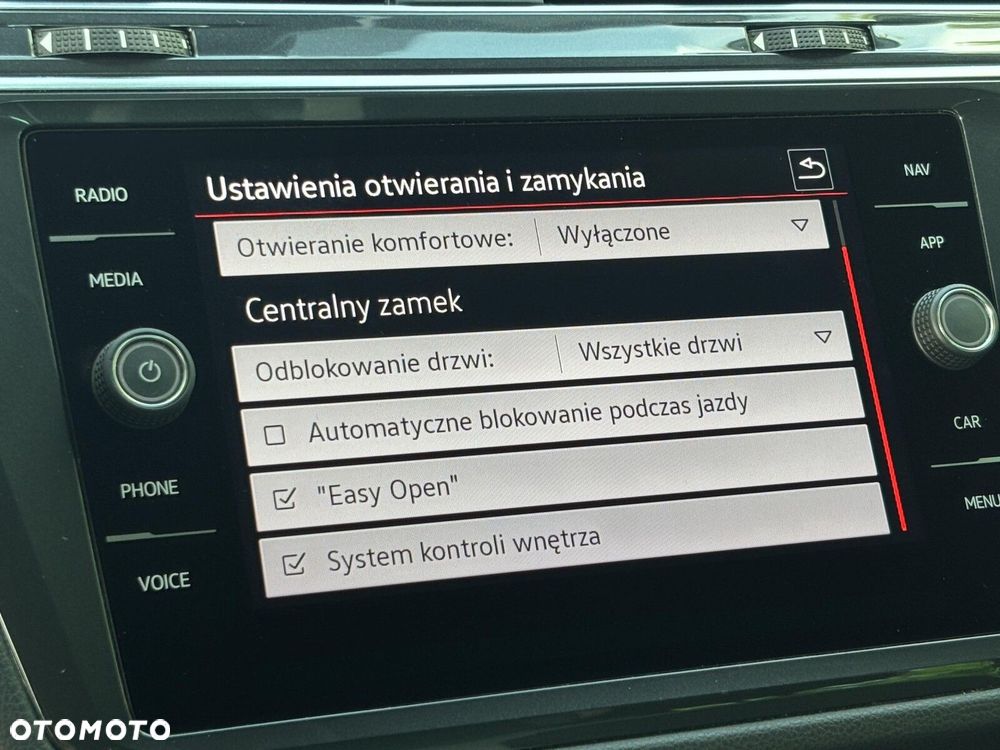 Volkswagen Tiguan 2.0 TDI SCR Urban Sport DSG - 29