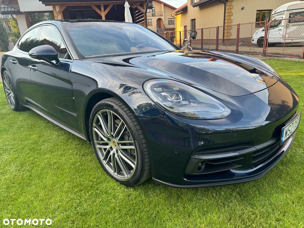 Porsche Panamera 4S - 3