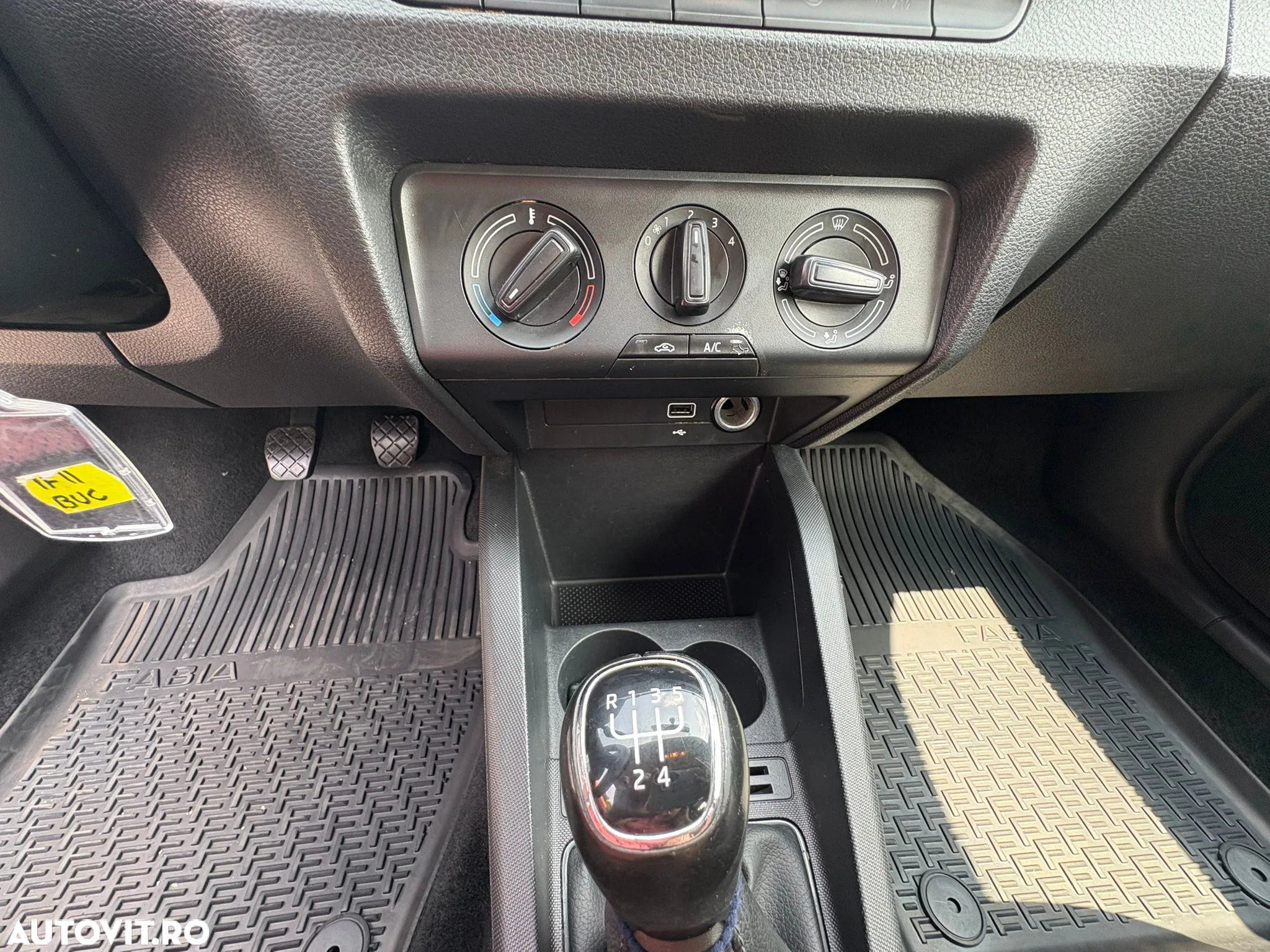 Skoda Fabia 1.0 TSI Style - 11