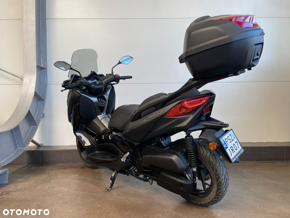 Yamaha X-max - 4