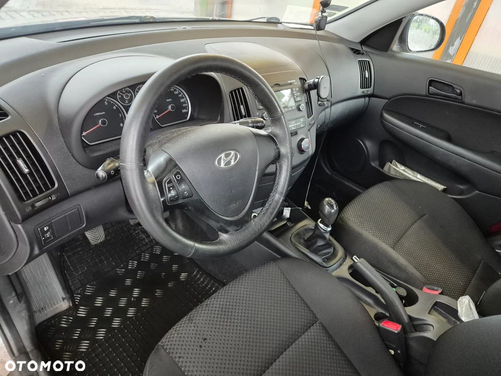 Hyundai i30 1.4 Comfort - 4