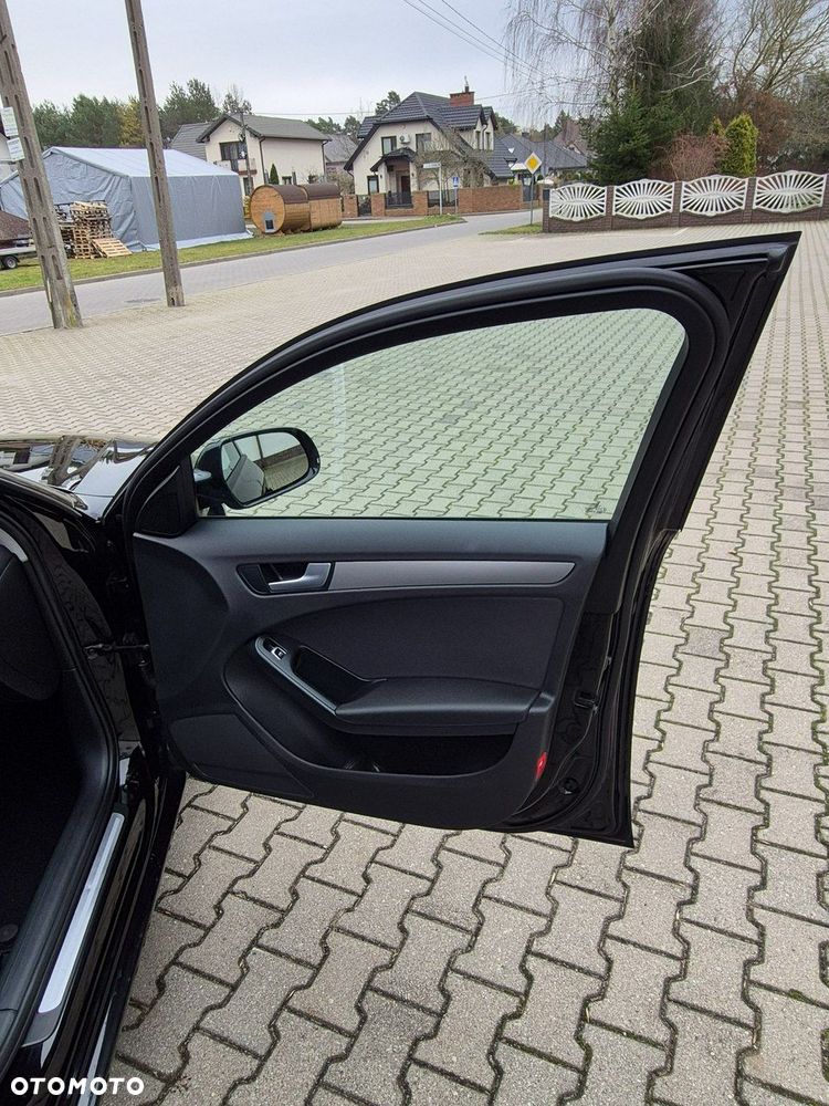 Audi A4 Avant 2.0 TDI clean diesel Quattro S tronic - 35