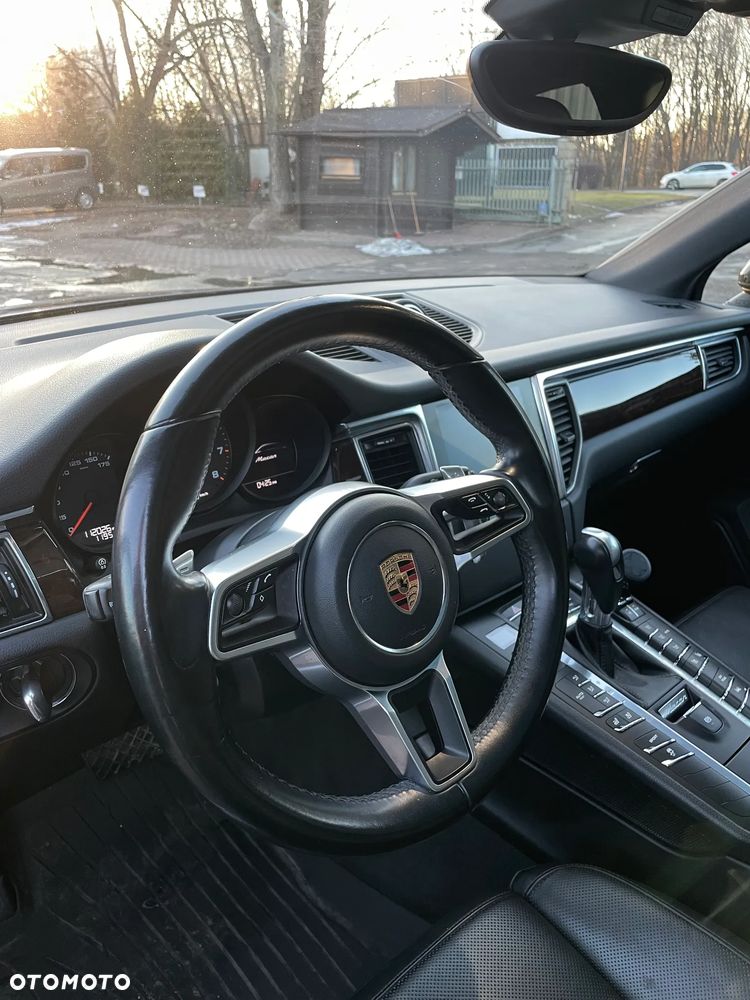 Porsche Macan - 17