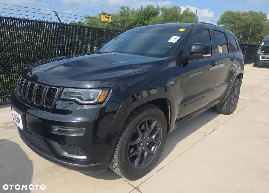 Jeep Grand Cherokee - 1
