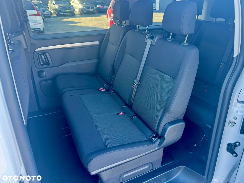Peugeot Traveller 2.2 BlueHDi Long Business EAT8 - 16