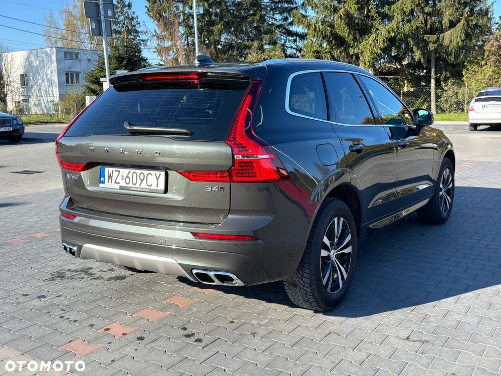 Volvo XC 60 B4 D AWD Momentum Pro - 3
