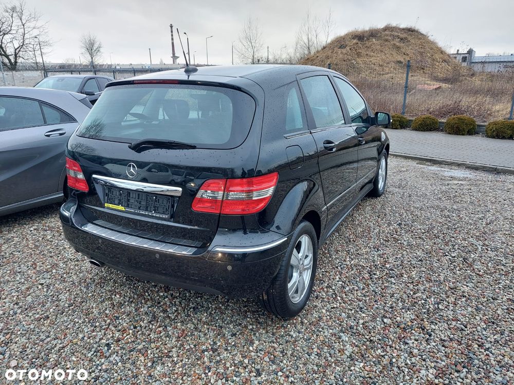 Mercedes-Benz Klasa B 180 Autotronic - 4