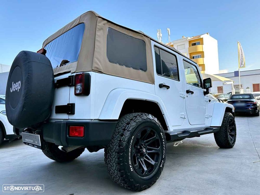 Jeep Wrangler Unlimited - 48