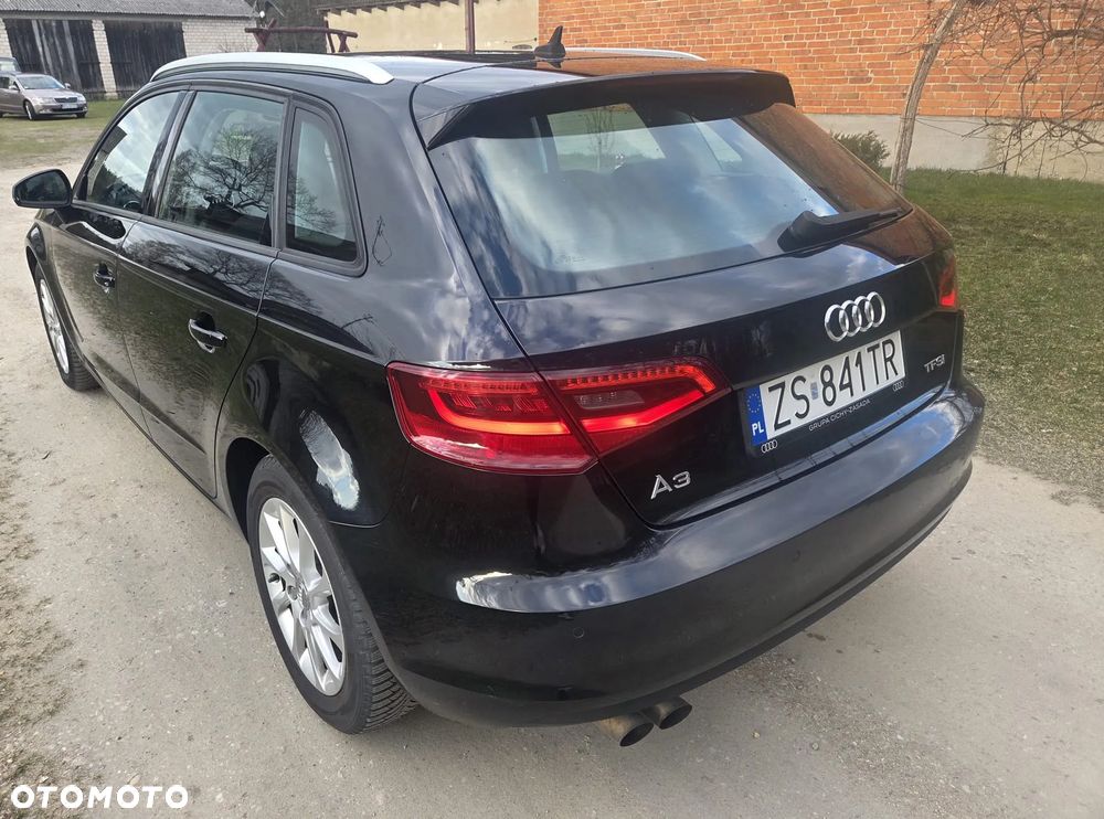 Audi A3 Sportback 1.4 TFSI Ambiente - 3