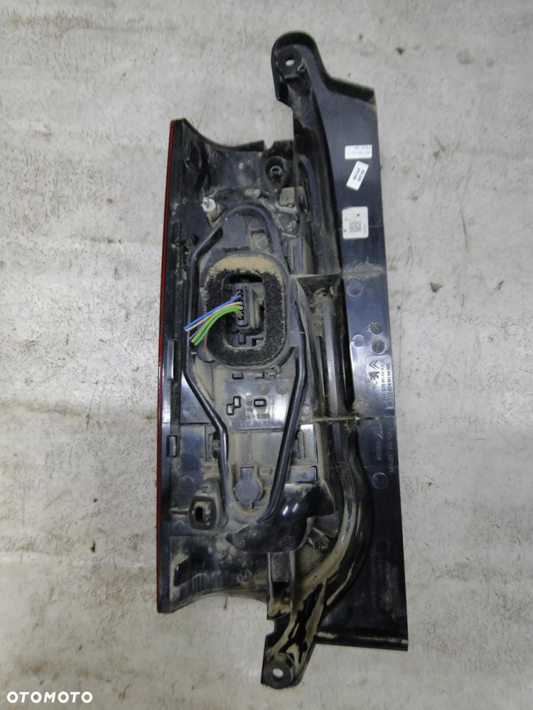 PARTNER BERLINGO III 3 LAMPA PRAWA TYŁ TYLNA 08-18r EUROPA - 4