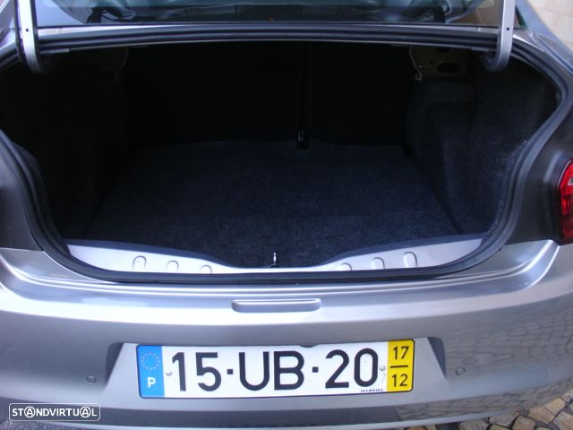 Citroën C-Elysée 1.2 PureTech Shine - 3