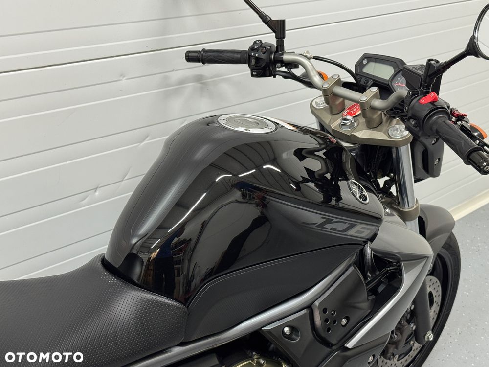Yamaha XJ - 9