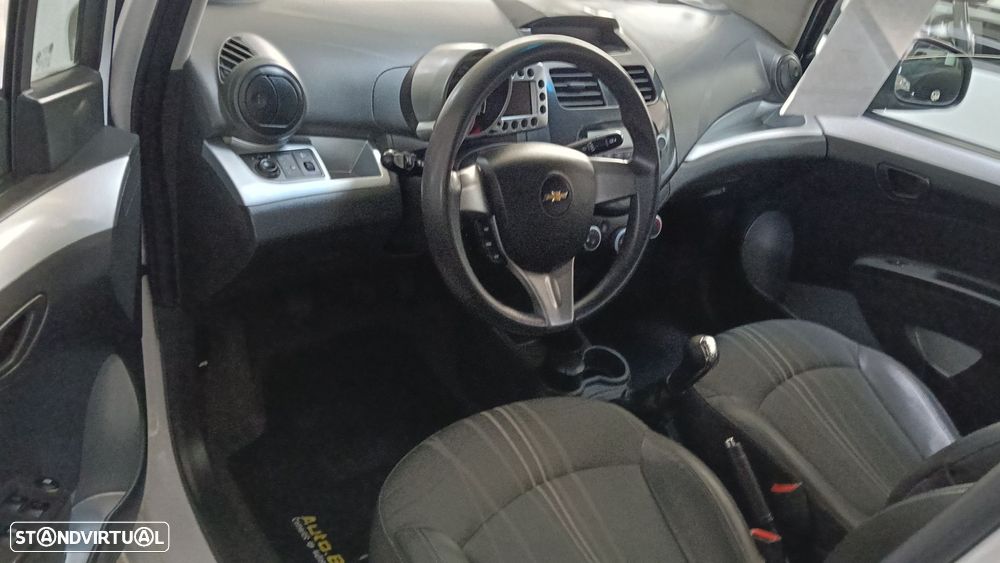 Chevrolet Spark 1.0 L Bi-Fuel - 20