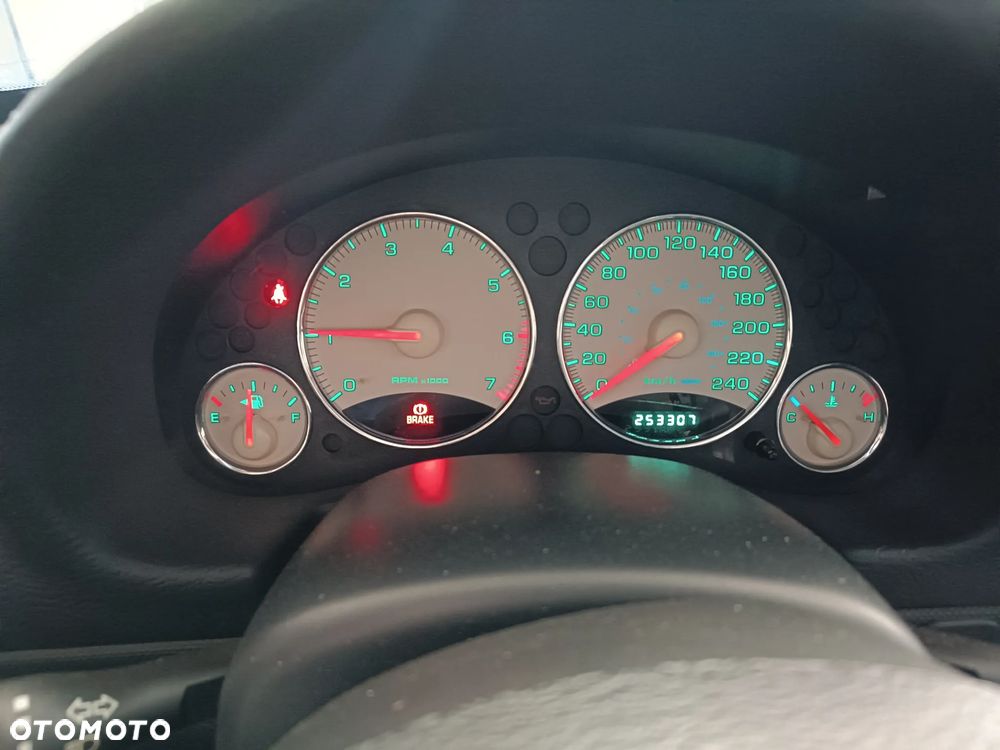 Jeep Cherokee 3.7L Limited - 10