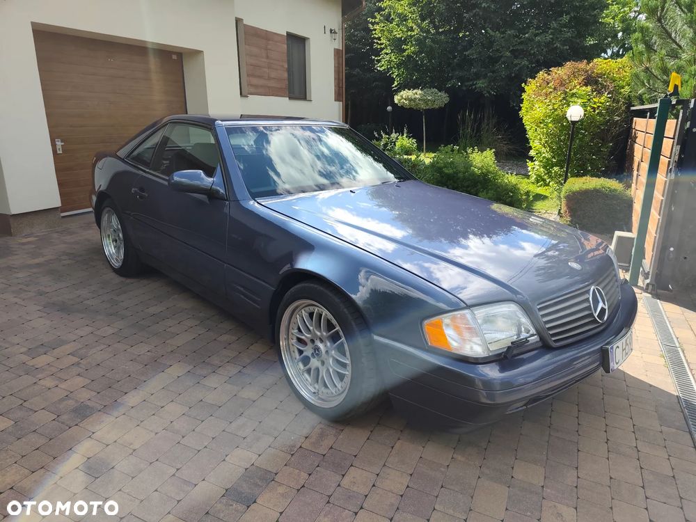 Mercedes-Benz SL - 24