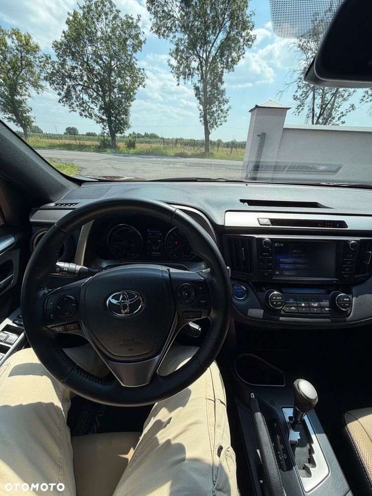Toyota RAV4 Hybrid Premium 4x4 - 9