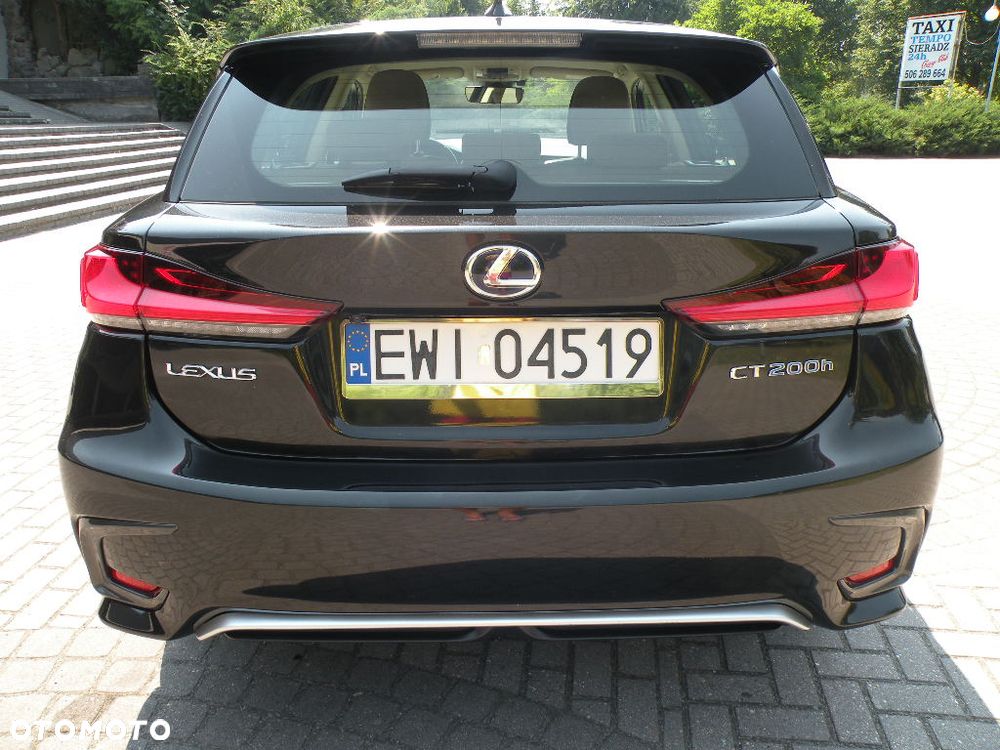 Lexus CT 200h Prestige - 8