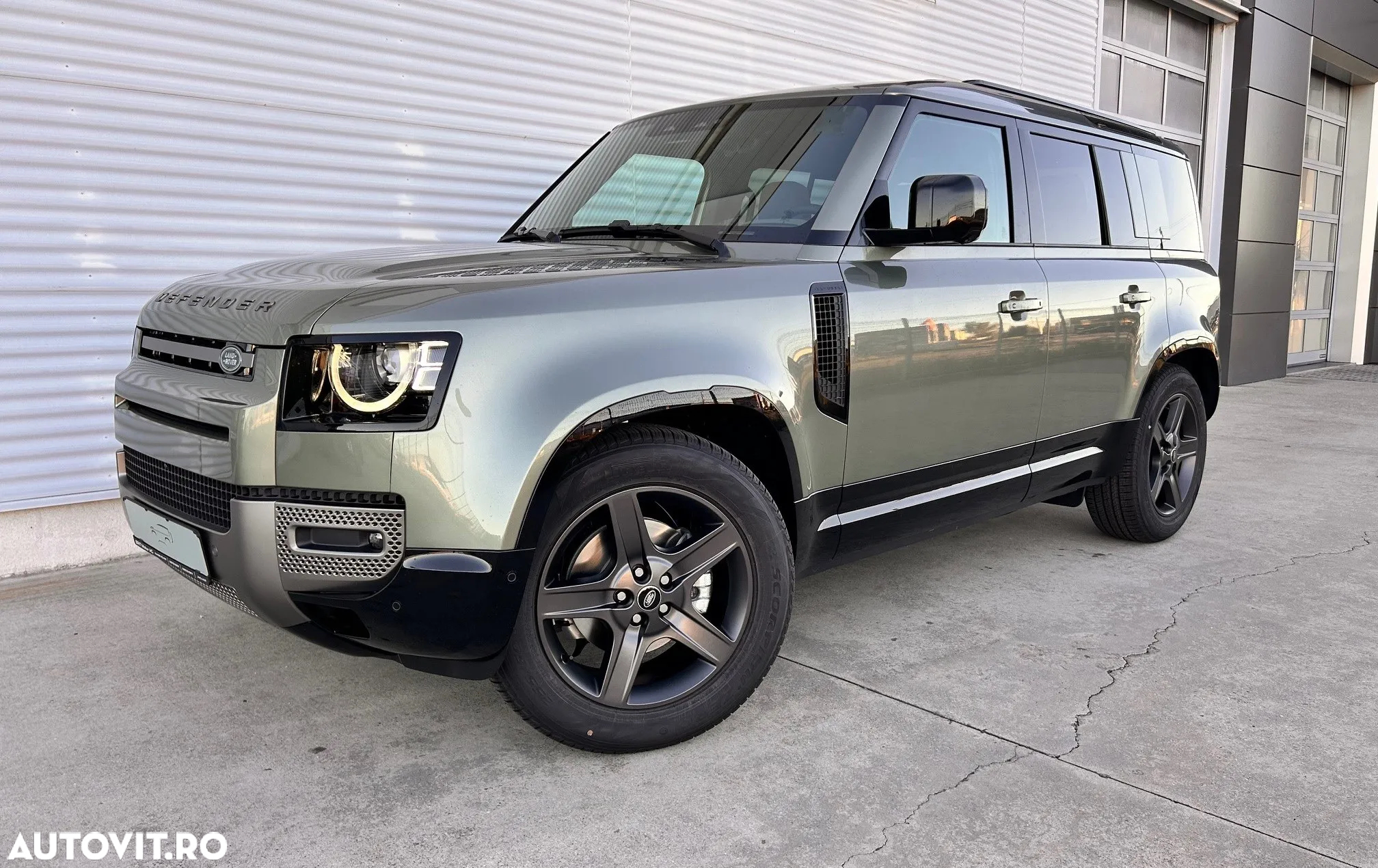Land Rover Defender 110 3.0D 250 MHEV X-Dynamic SE - 2