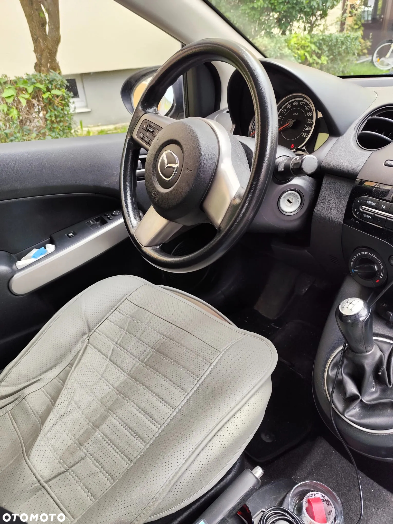 Mazda 2 - 6