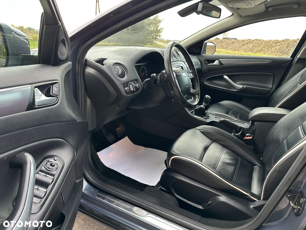 Ford Mondeo 2.0 TDCi Titanium X - 19