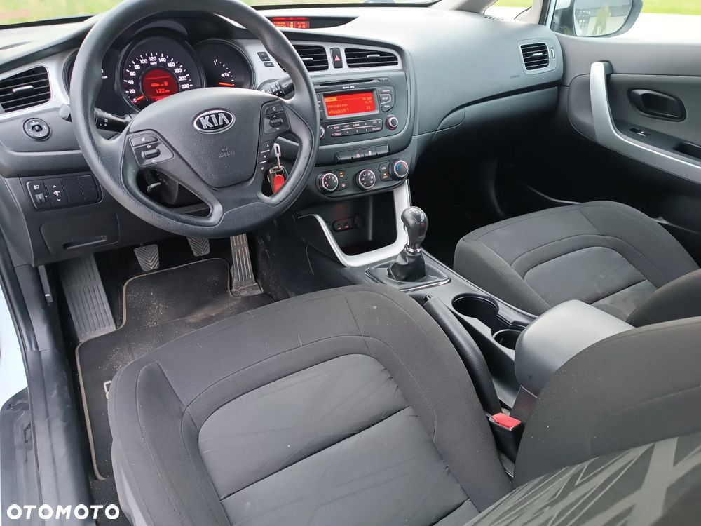 Kia Ceed 1.4 CVVT Vision - 29