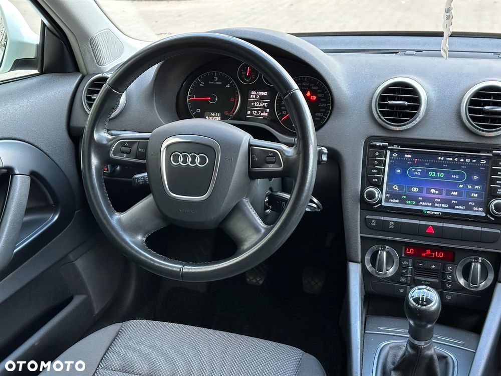 Audi A3 3-drzwiowe 1.6 TDI DPF Ambition - 22