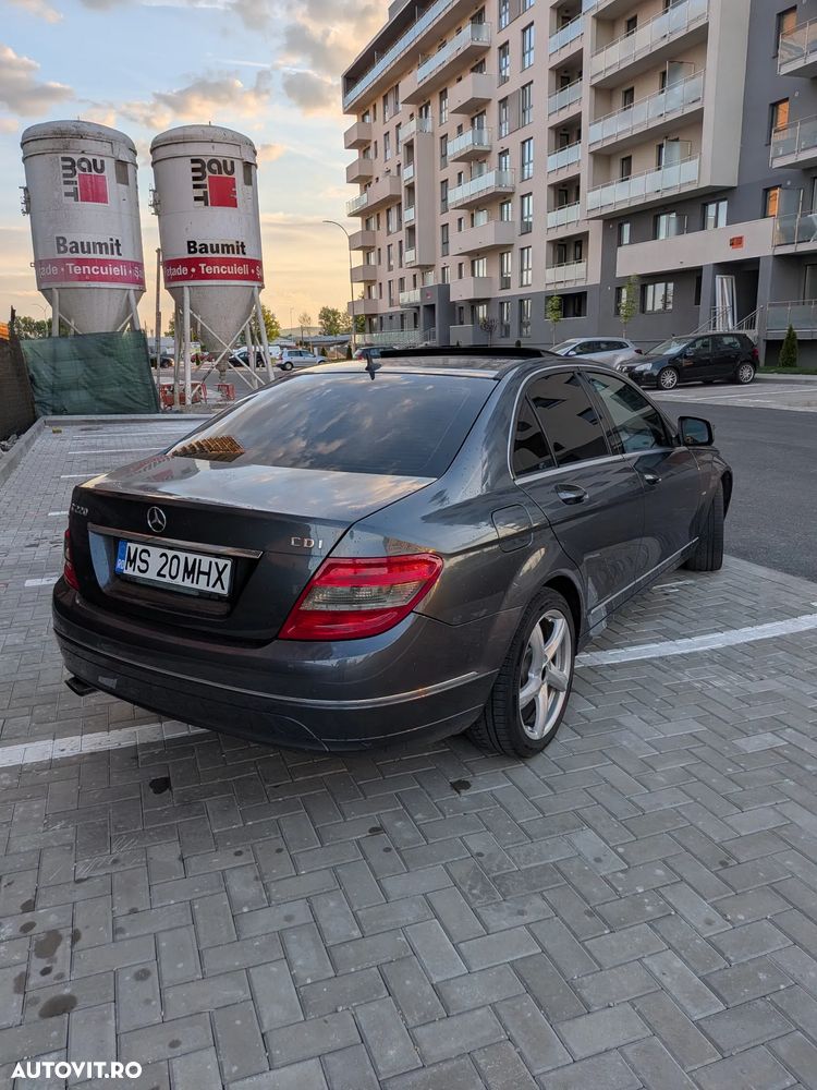 Mercedes-Benz C - 5