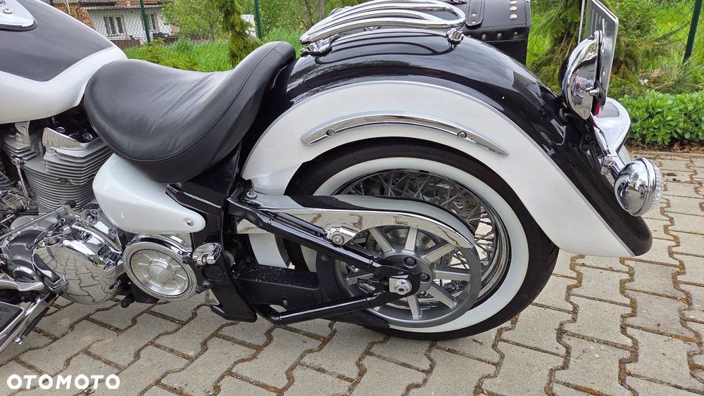 Yamaha Road Star - 8