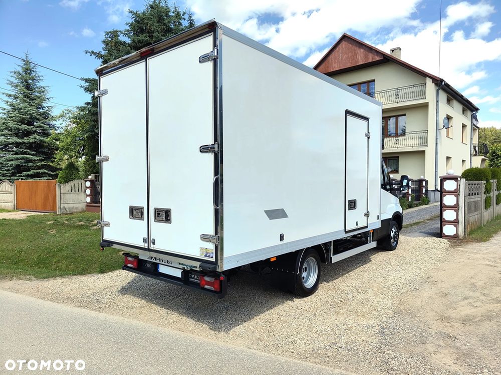 Iveco DAILY 50/35c15 3.0d 150KM** BLIŹNIAK** Kontener 8-EuroPalet + DRZWI BOCZNE** POLSKI SALON** 233 tyś KM** DMC do 3.5T kat.B** - 3