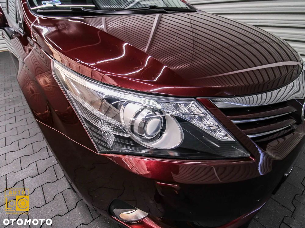Toyota Avensis 2.0 D-4D Premium - 29