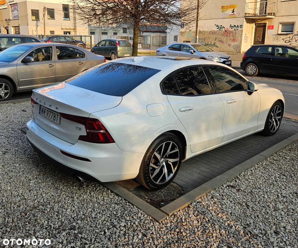Volvo S60 T5 Momentum Pro - 4