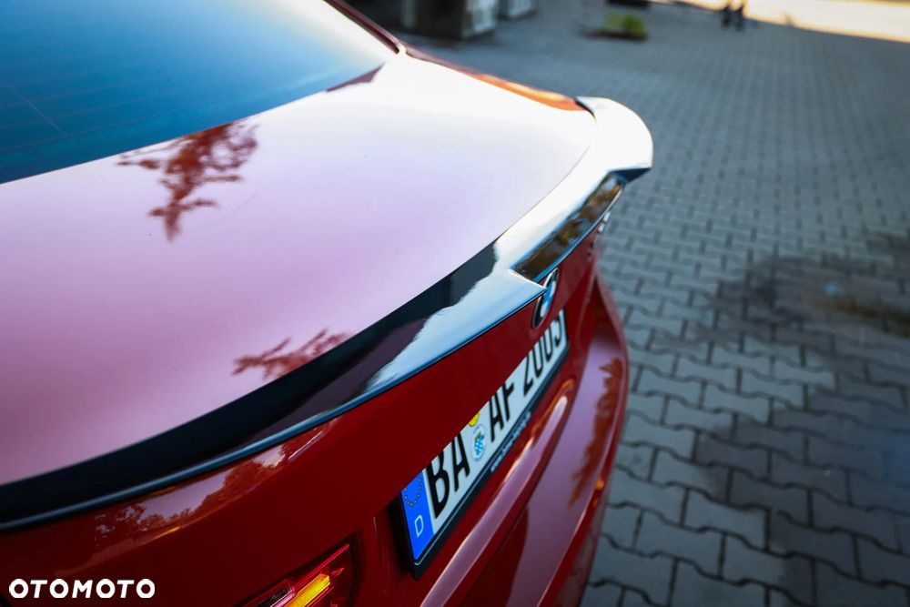 BMW Seria 3 320d DPF Edition Sport - 17