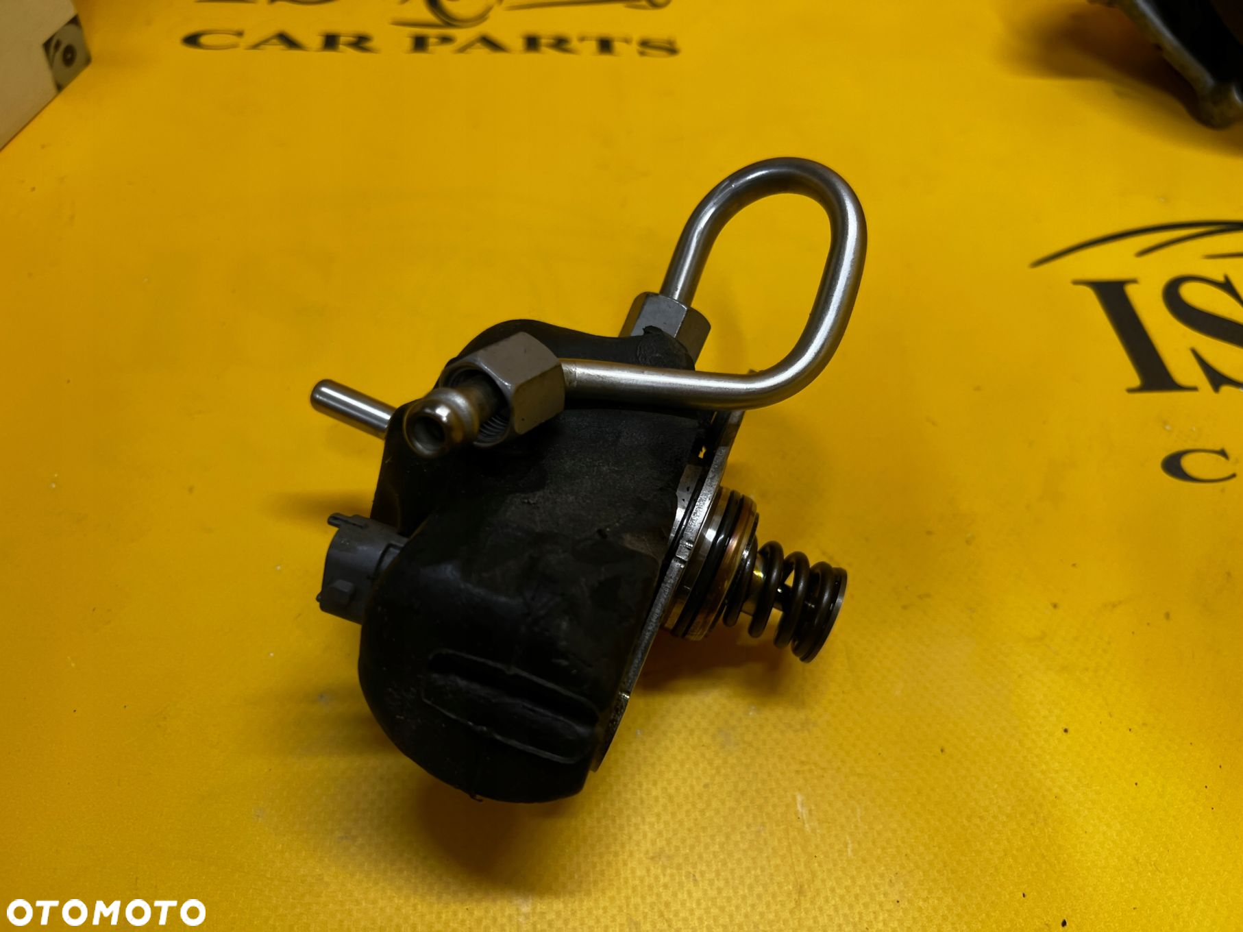 POMPA WTRYSKOWA PALIWA CITROEN PEUGEOT 1.6 THP - 8
