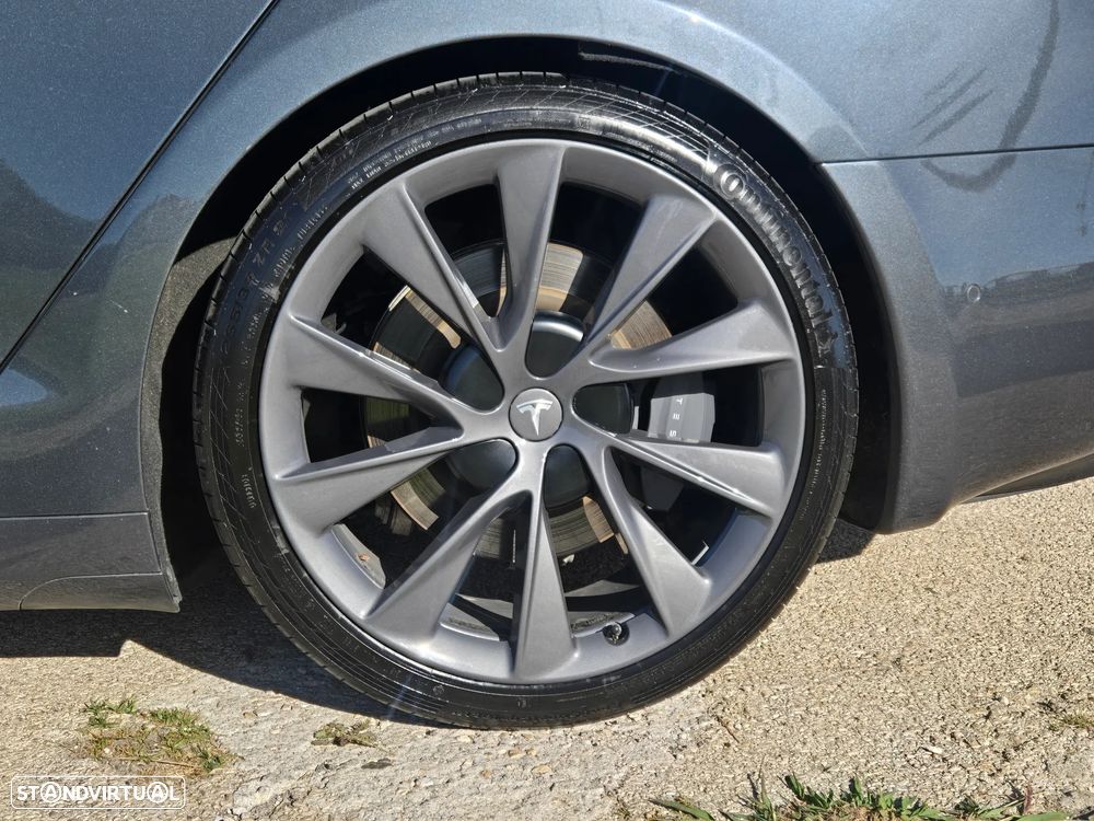 Tesla Model S Long Range — fotografia 10