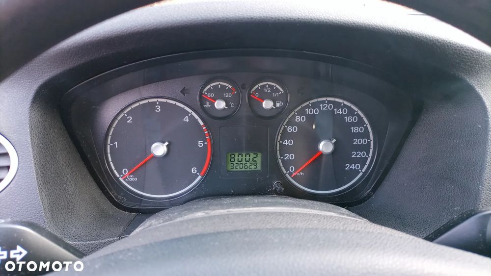 Ford Focus 1.6 TDCi Trend + - 15