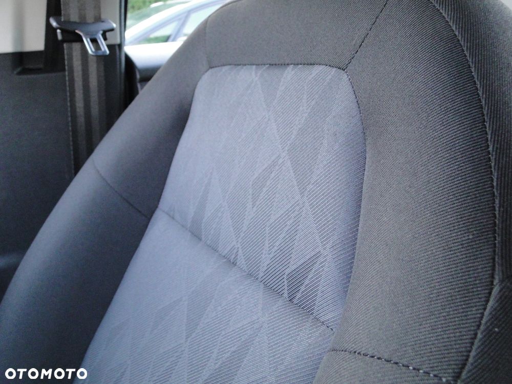 Citroën C-Elysée 1.2 PureTech Attraction - 37