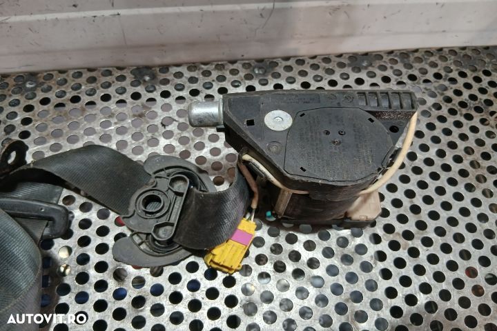 Centura siguranta fata dreapta 1T1857706A 1T1857706A Volkswagen VW To - 2