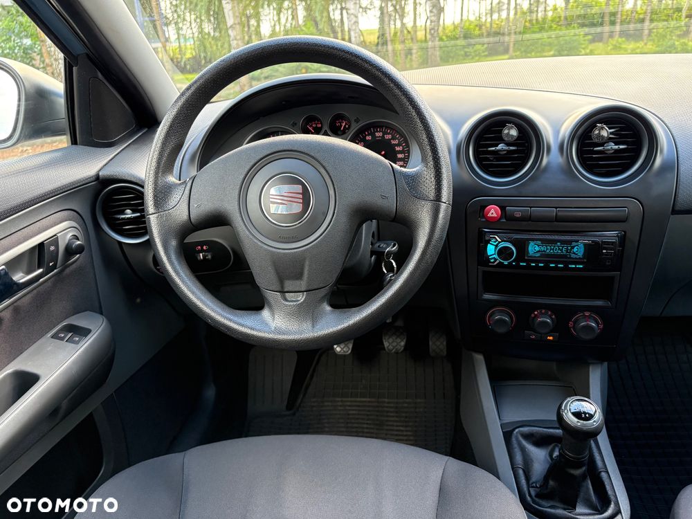 Seat Ibiza 1.4 16V Sport - 30