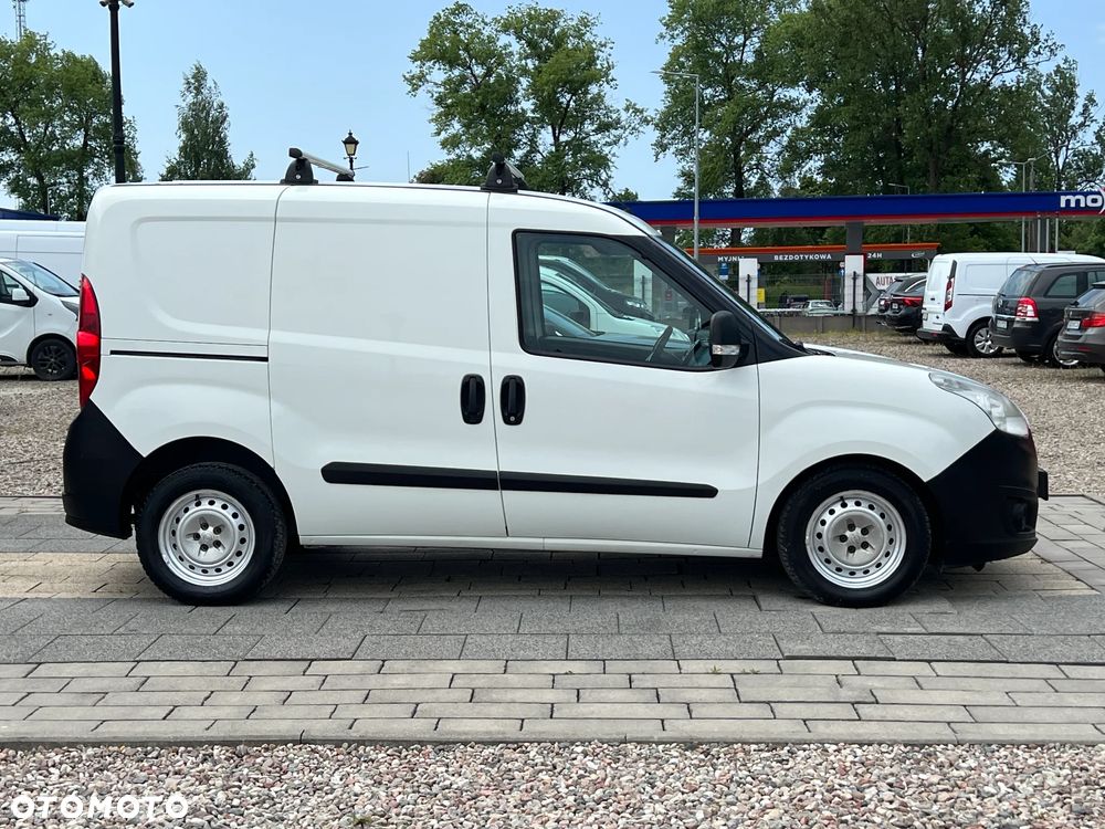 Opel COMBO - 8