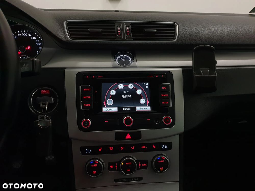 Volkswagen Passat CC - 14