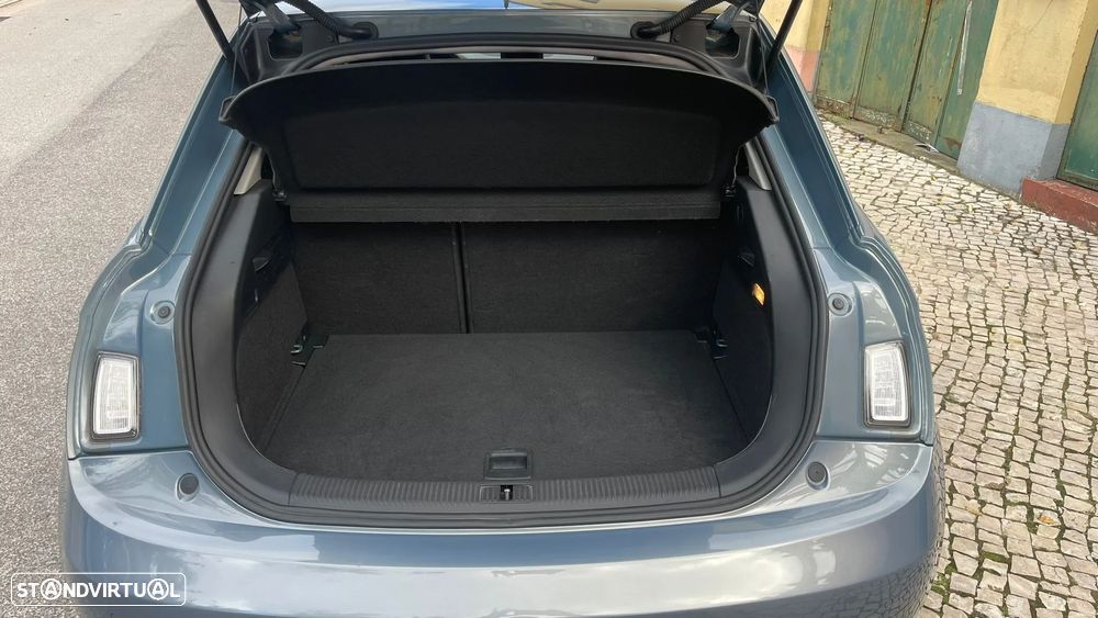 Audi A1 1.6 TDI S line Sport Pack - 8