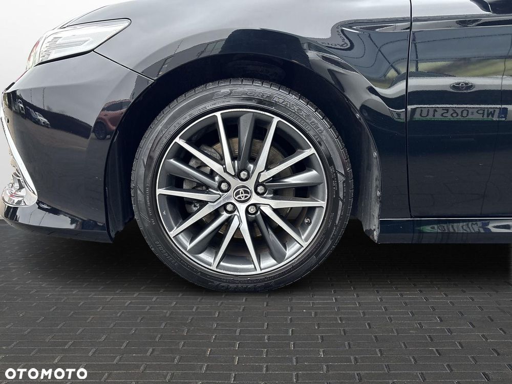 Toyota Camry 2.5 Hybrid Executive CVT - 19